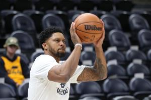 之间寻求平 之间寻求平